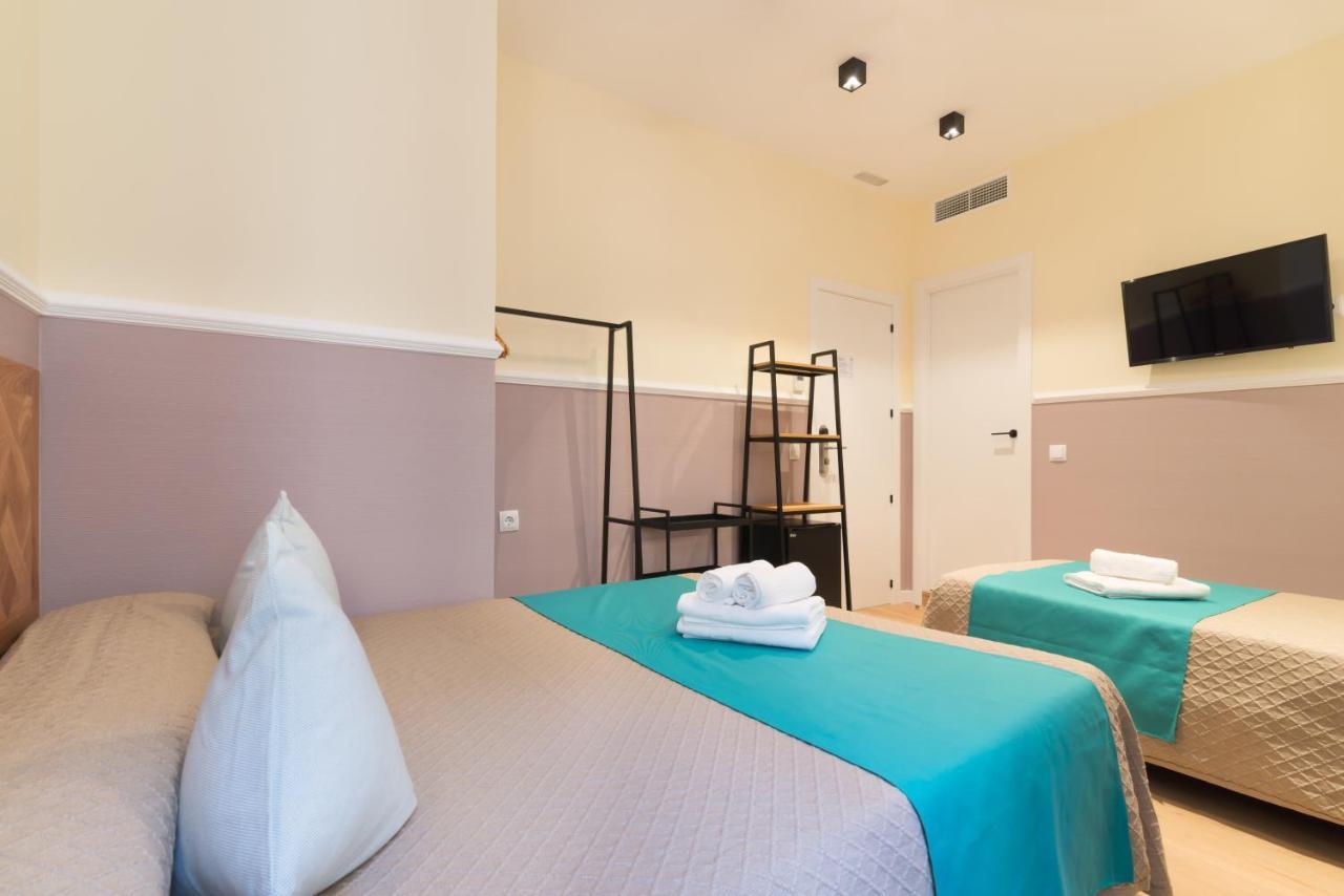 Hostal Evoke Мадрид Экстерьер фото