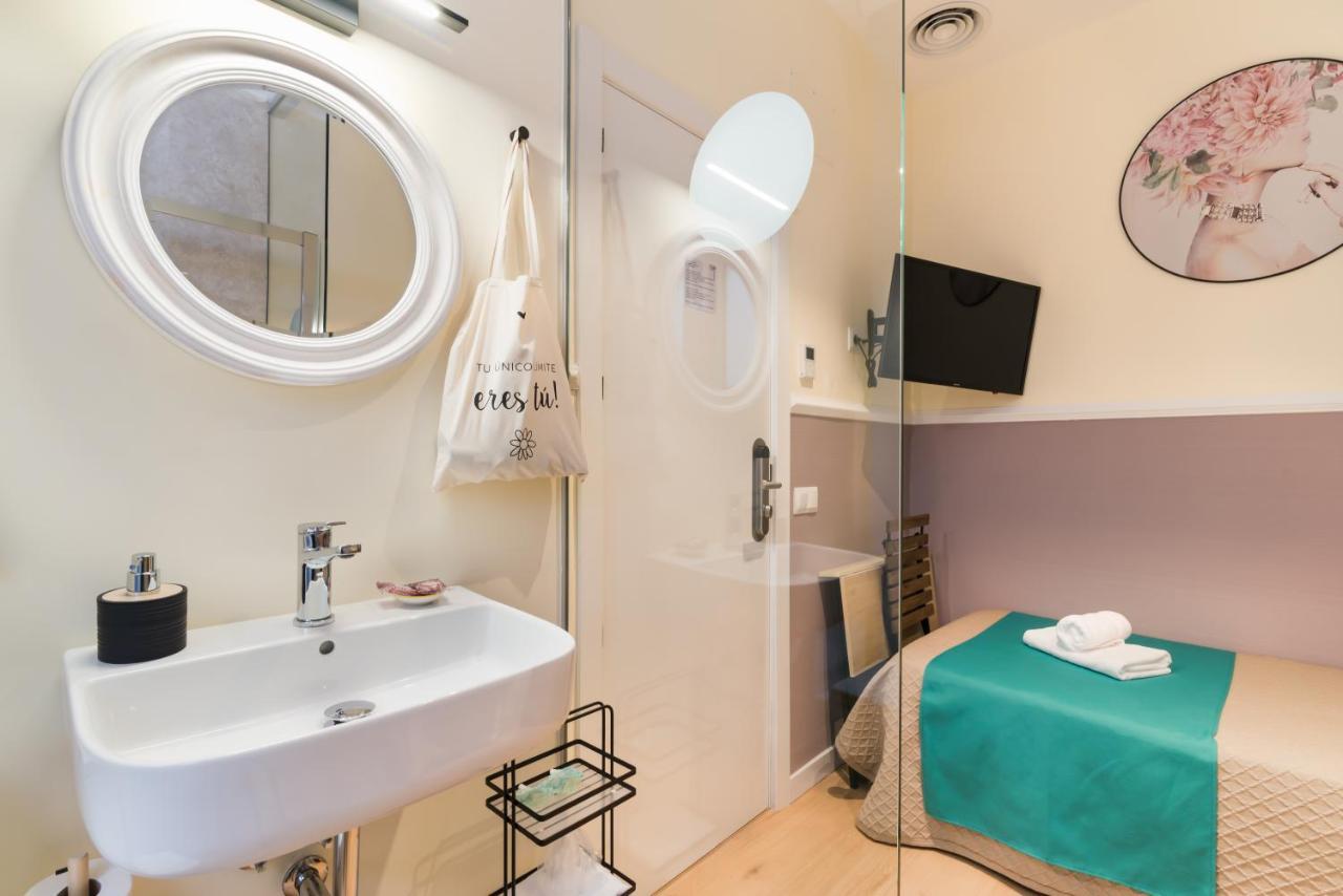 Hostal Evoke Мадрид Экстерьер фото