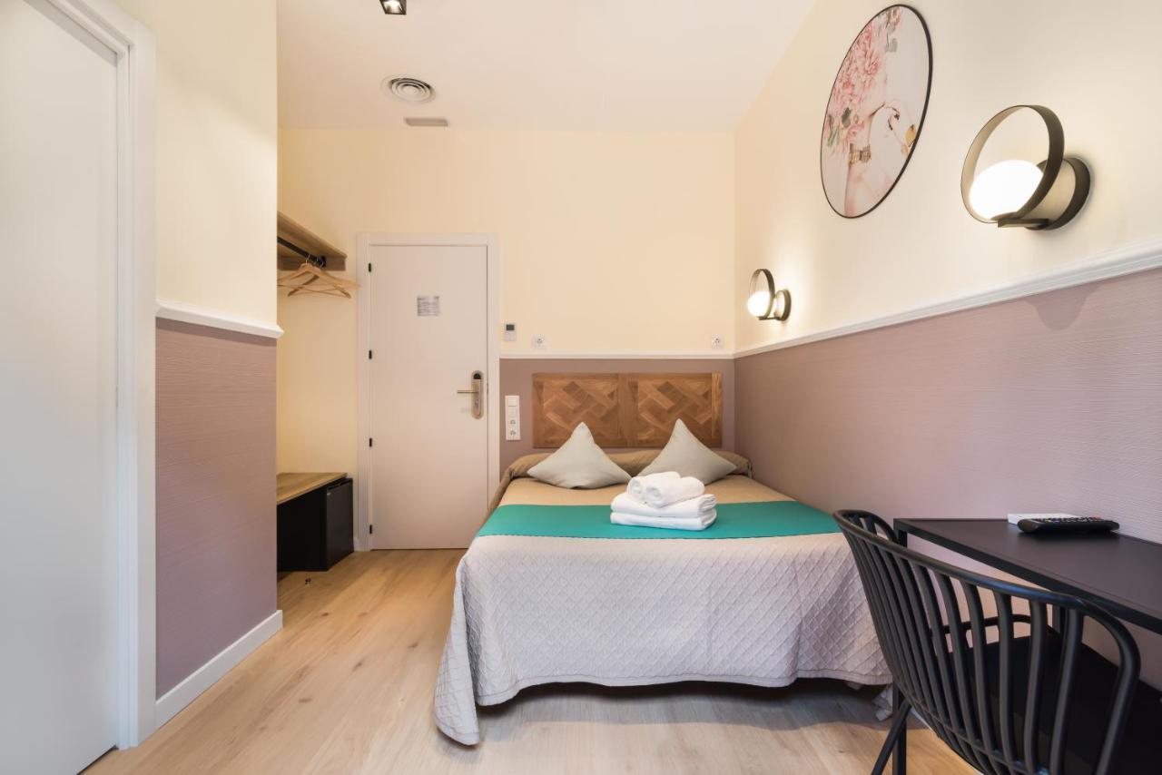 Hostal Evoke Мадрид Экстерьер фото
