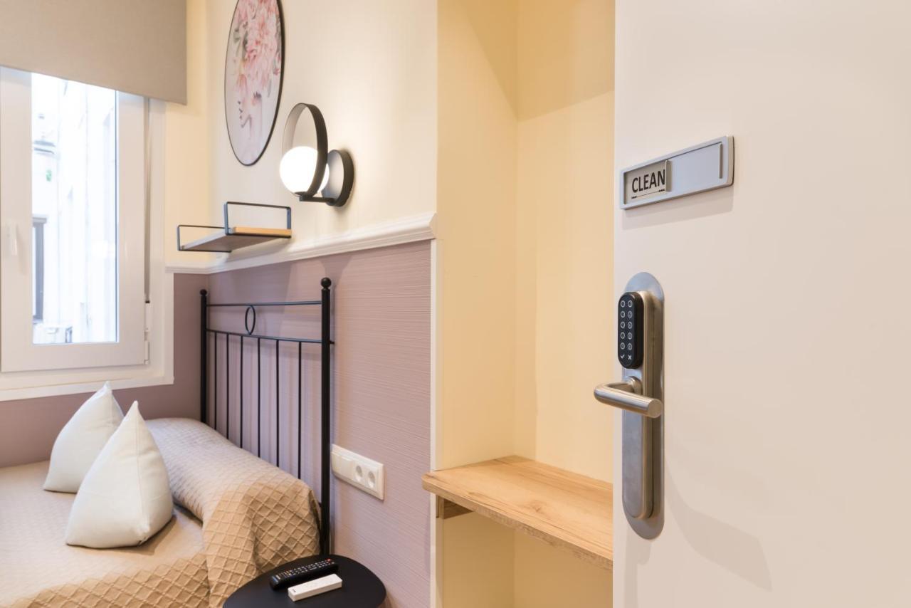 Hostal Evoke Мадрид Экстерьер фото